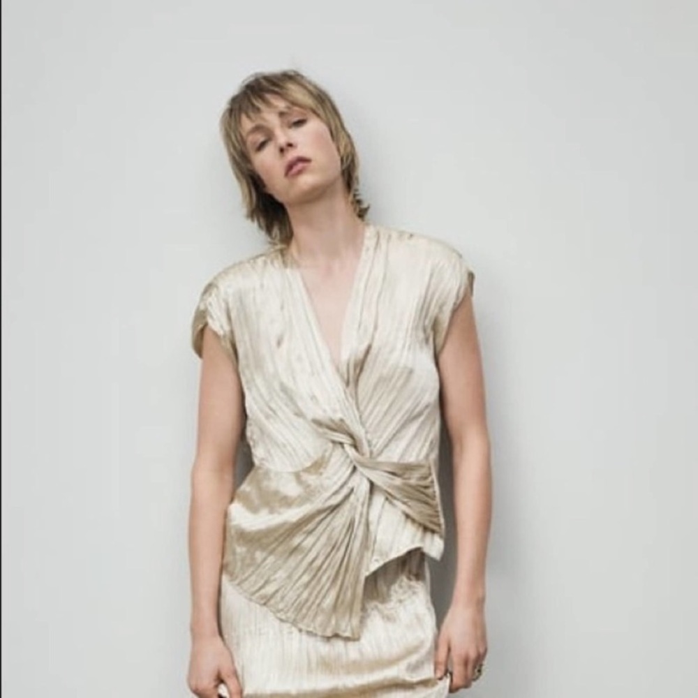 Zara Cream Wrinkle Effect Asymmetrical Knotted Blouse Top Small NEW